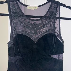 Black, velvet crop top with Mesh